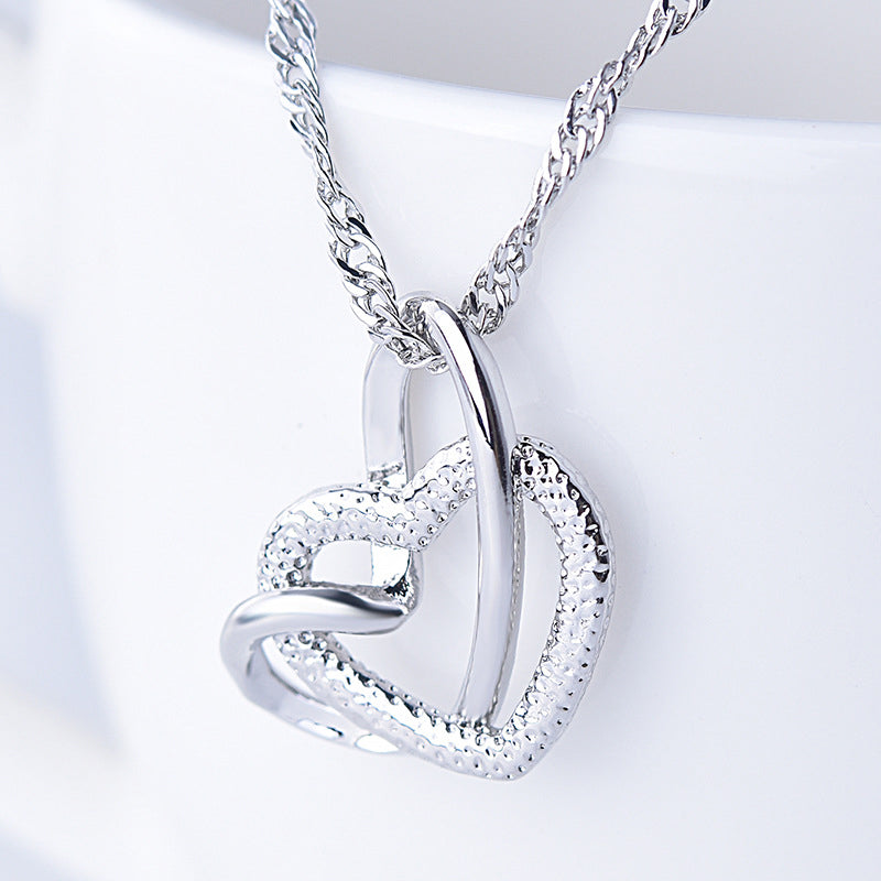 To My Mom Interlocking Heart Necklace "Our Heart Are Always Linked Together"