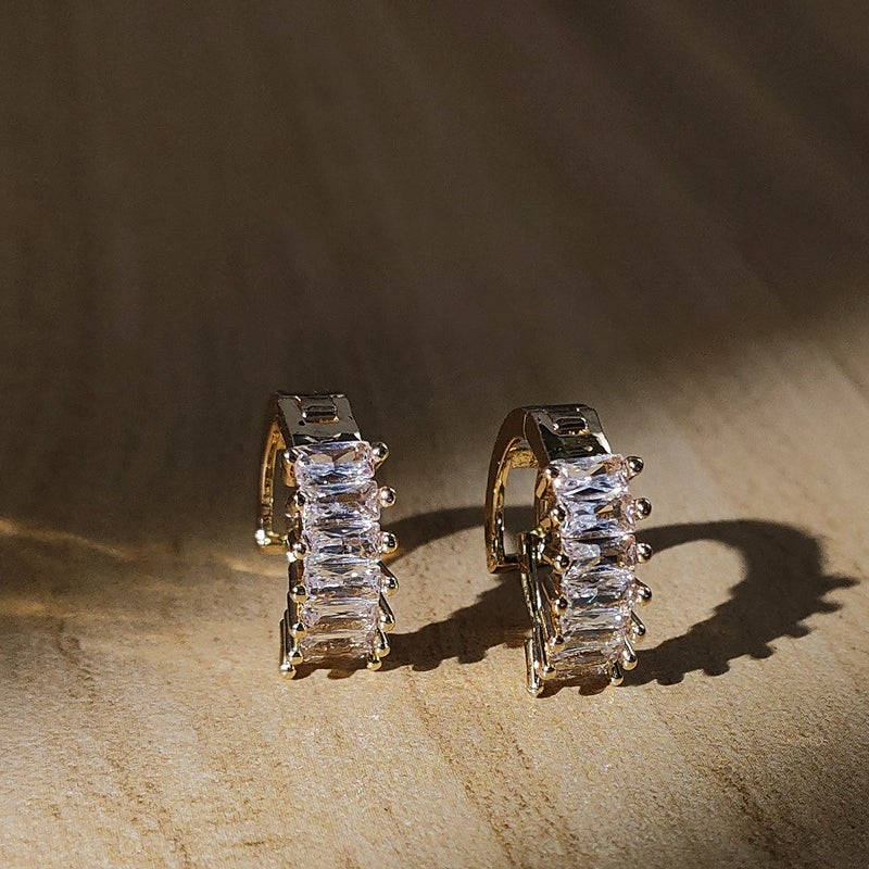 Embrace The Future - Premium Zircon Stud Earrings