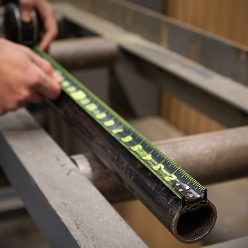 Fluorescent steel tape measure🙌Sharing with your neighbour🙌