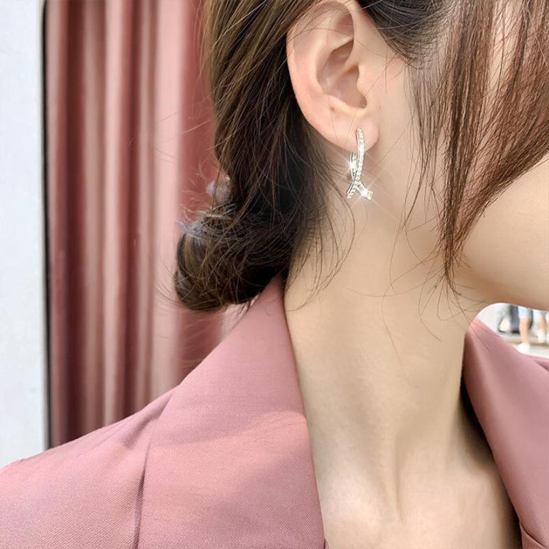 Fashion Cross Curved Earrings✨