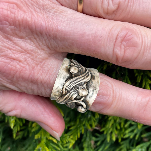 Lily Flower Ring